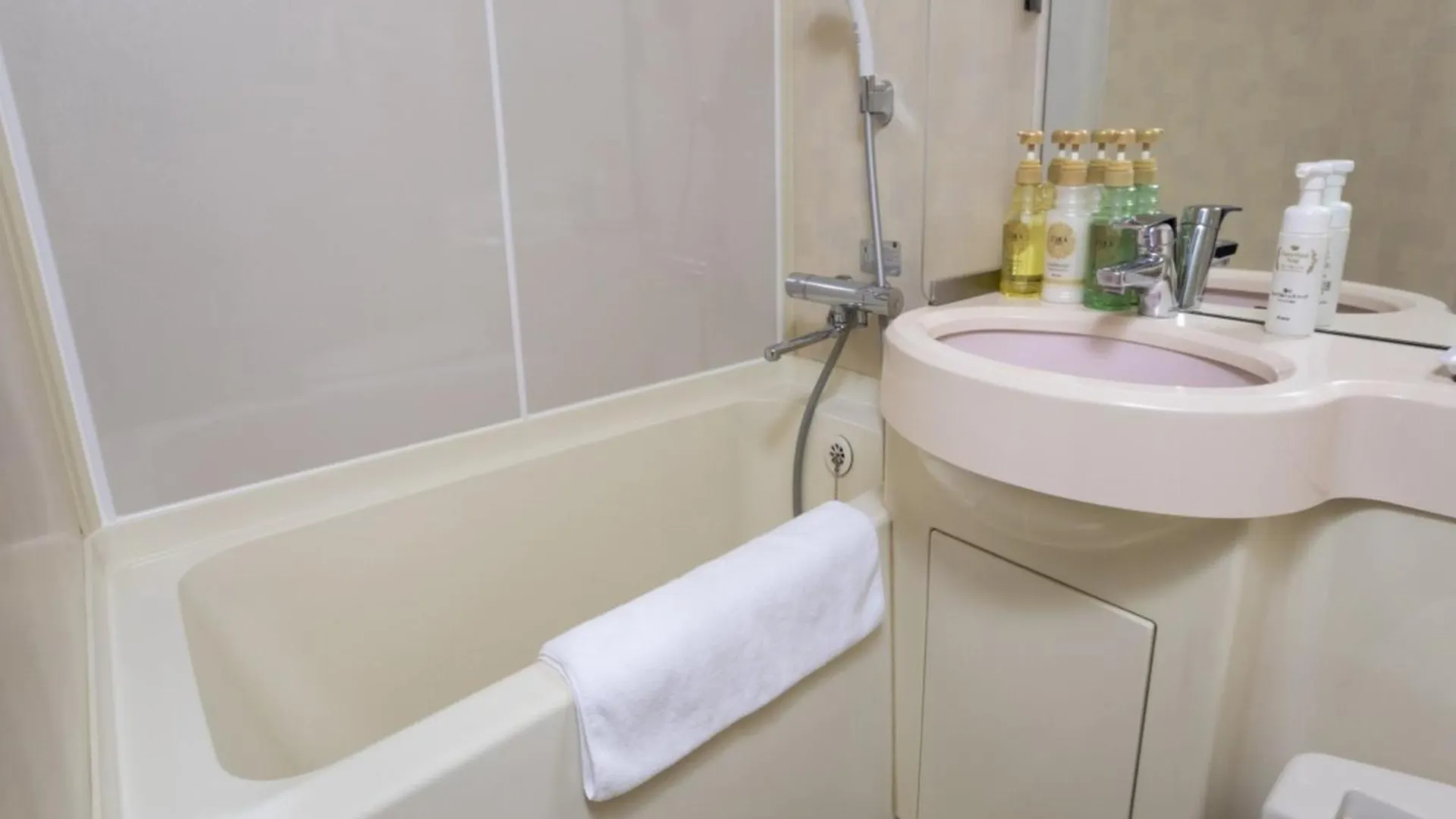 Business Inn Norte Nakajima Park - Vacation Stay 08677V Sapporo